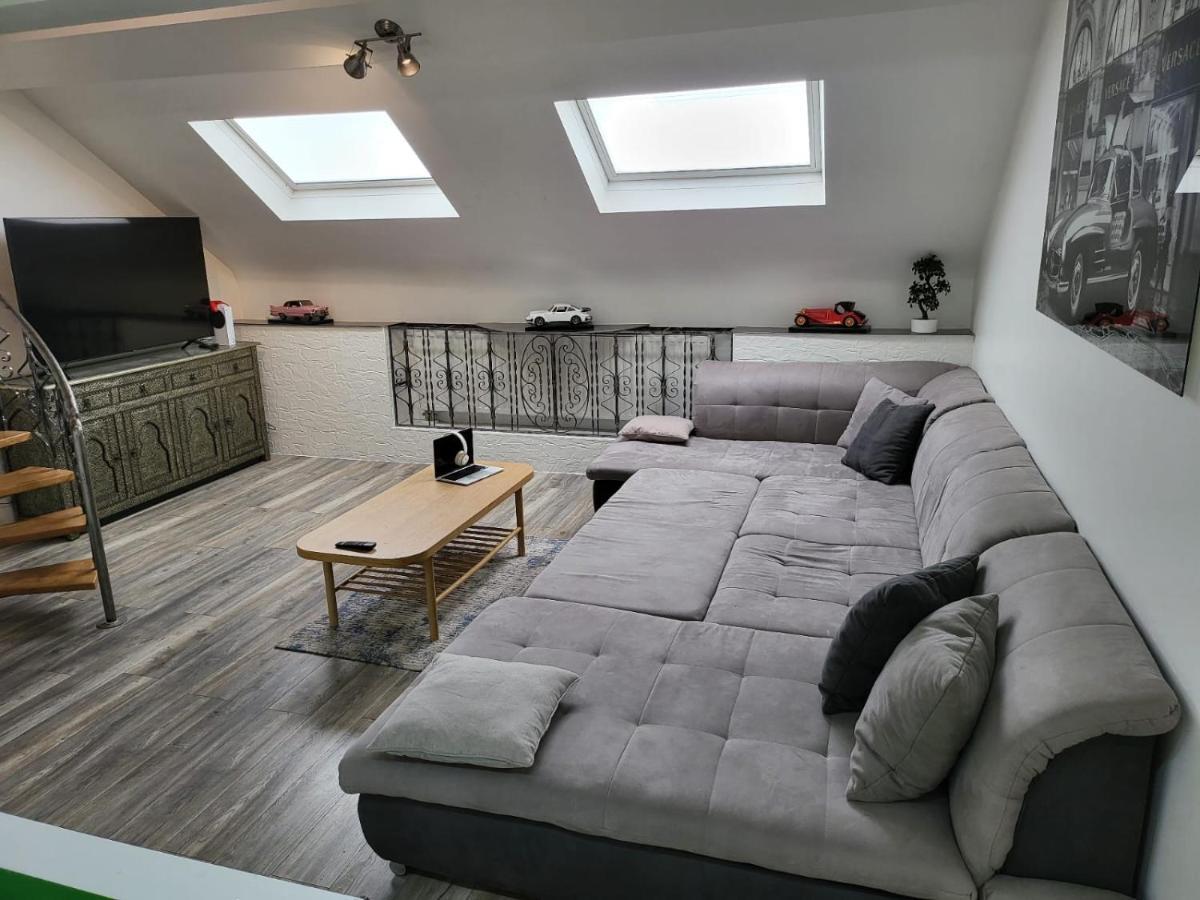 ブリュッセルDuplex Elegant Situe A 1Min De La Gare Du Nordアパートメント エクステリア 写真